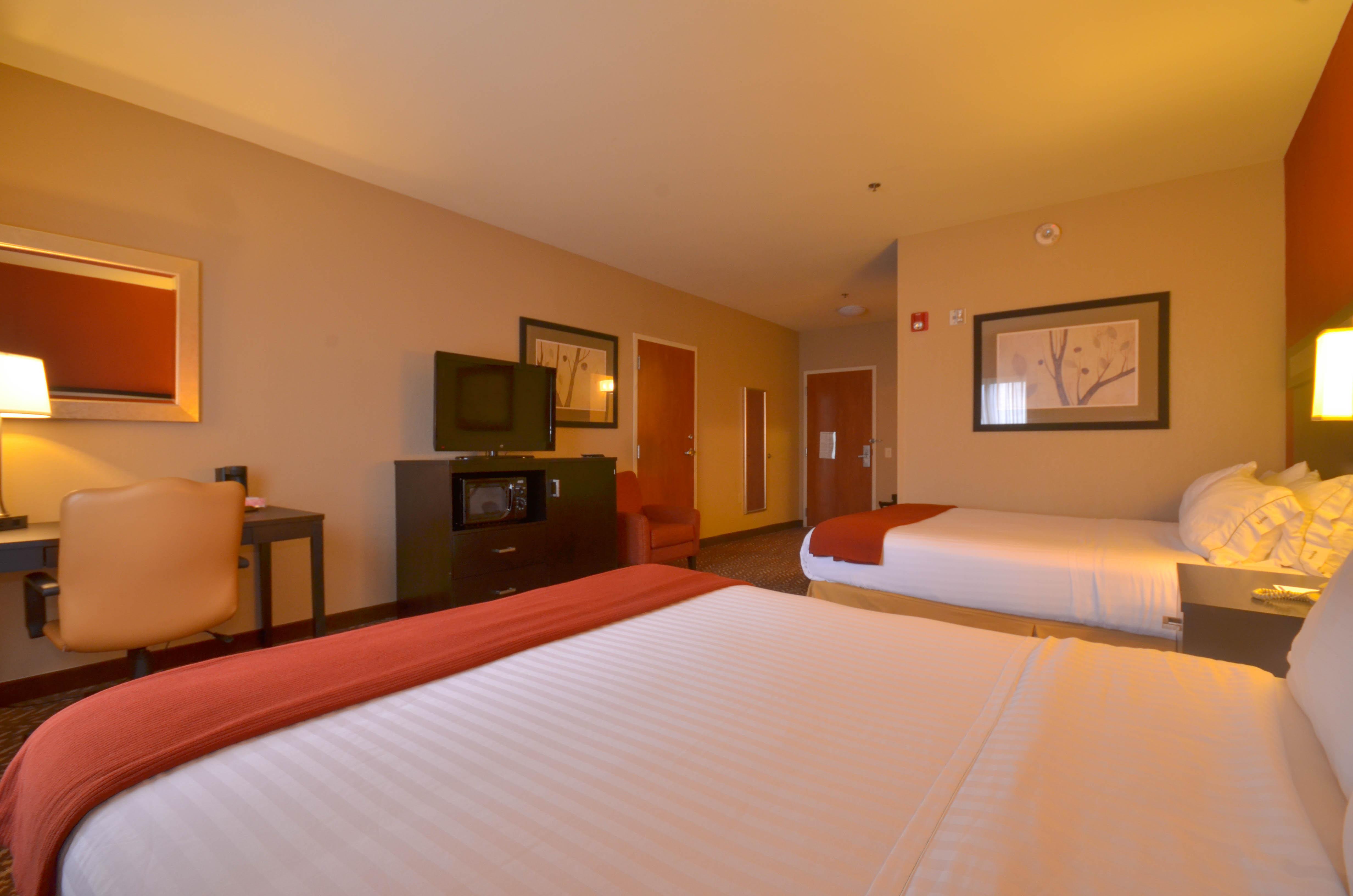 Holiday Inn Express & Suites Pine Bluff/Pines Mall By Ihg Exterior foto