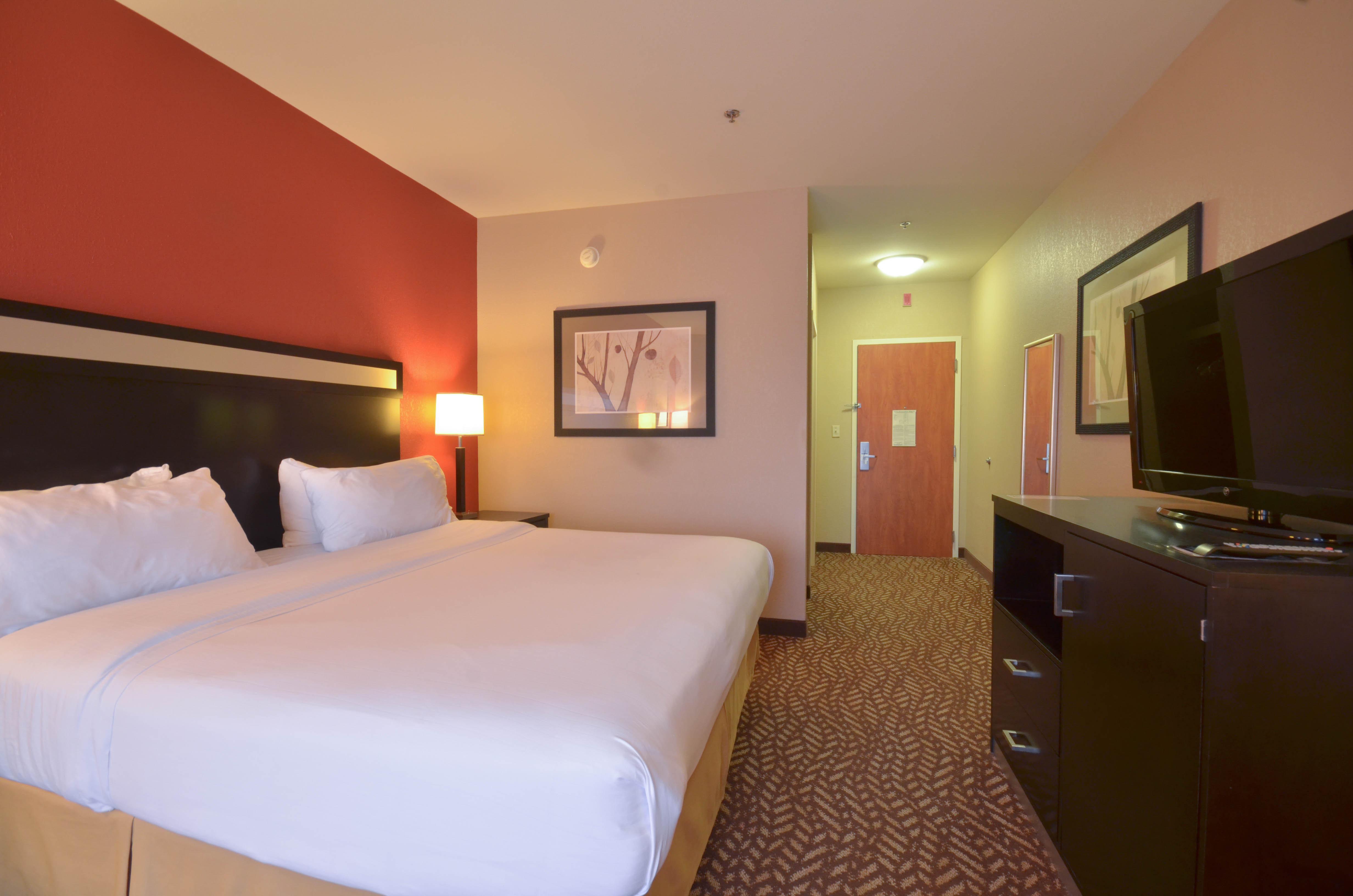 Holiday Inn Express & Suites Pine Bluff/Pines Mall By Ihg Exterior foto